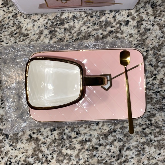 Teacup Set - Picture 3 of 4